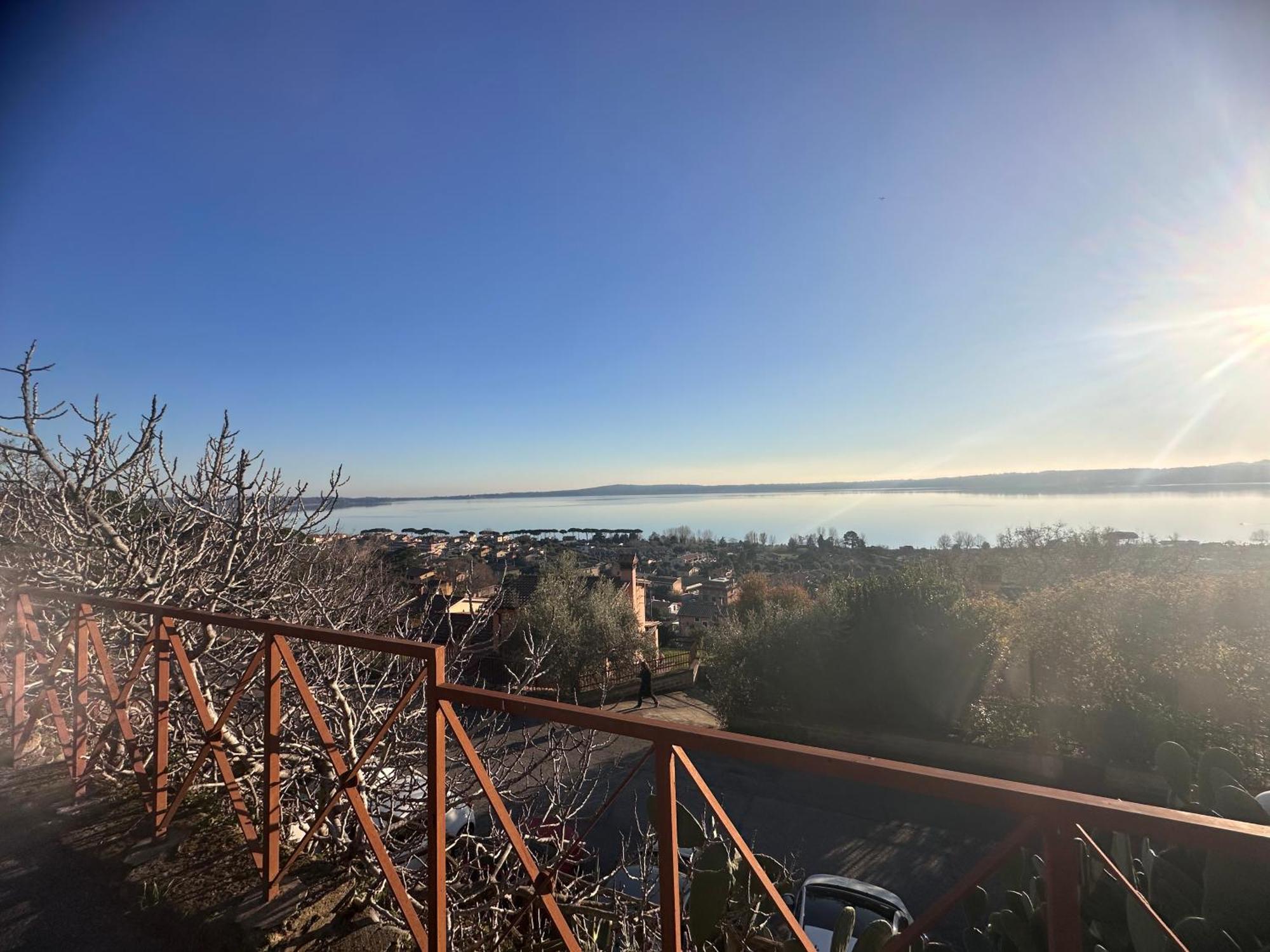 Sguardo Sul Lago Trevignano Romano Dış mekan fotoğraf